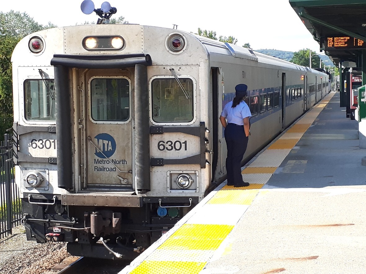 Engine 128 002